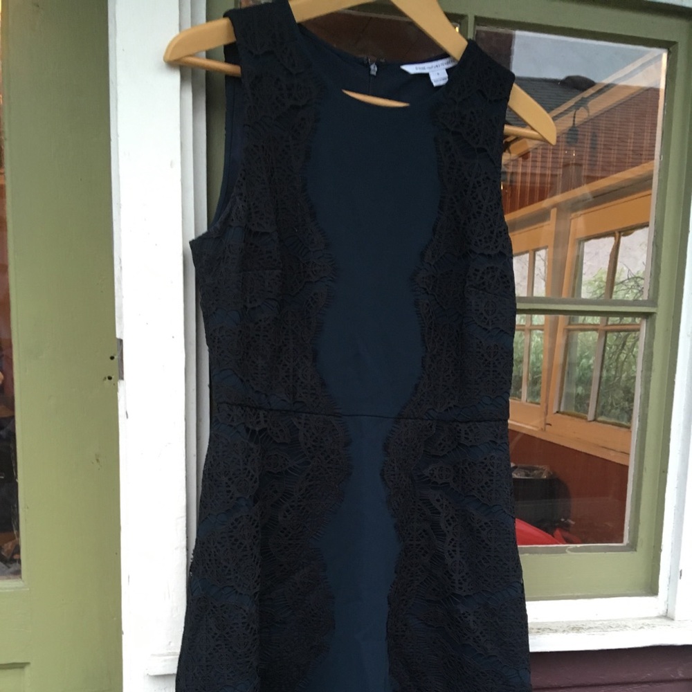 DIANE von FURSTENBERG lace dress
